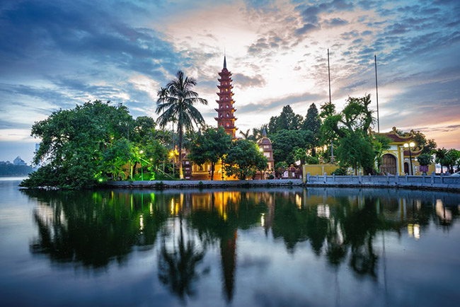 Báo Tây gợi ý 5 thành phố ở miền Bắc Việt Nam bạn nhất định nên đến một lần trong đời - 1