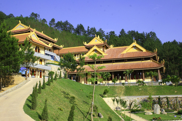 Du lịch Hà Nội - thiền viện Trúc Lâm Tây Thiên - Tam Đảo 2 ngày 1 đêm